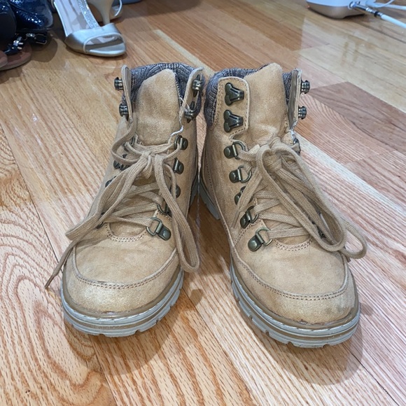 Camel boots - Picture 2 of 3